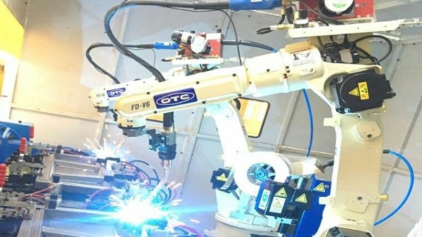 OTC机器人焊接